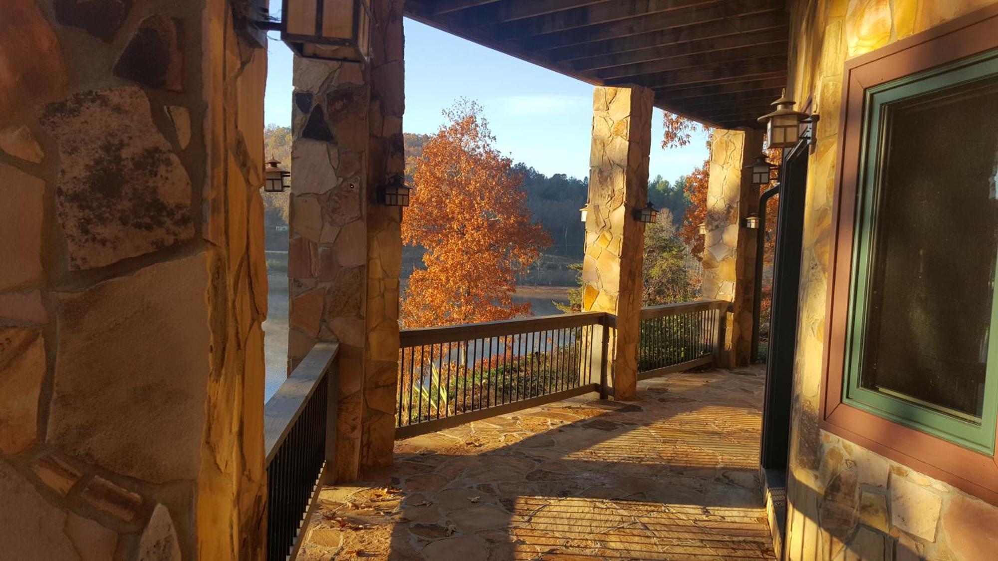 Stonecrest Lodge Lake Front Home With Private Boat Dock ハイアワシー エクステリア 写真